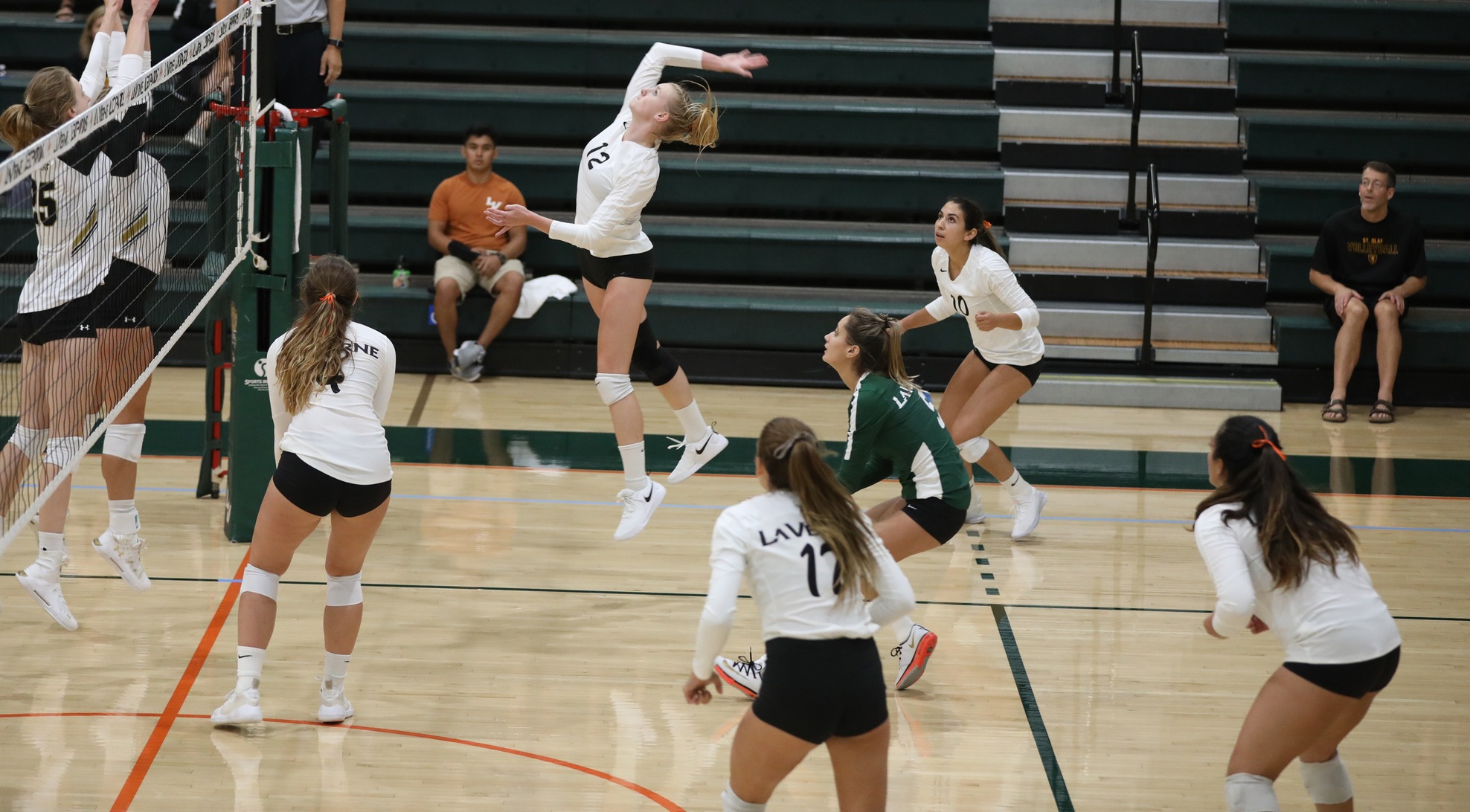 Volleyball Beats Benedictine in Five